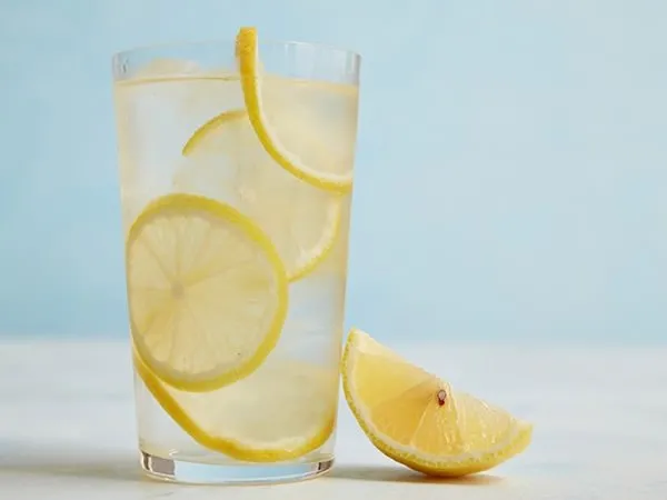 Limonlu su faydalı mıdır?