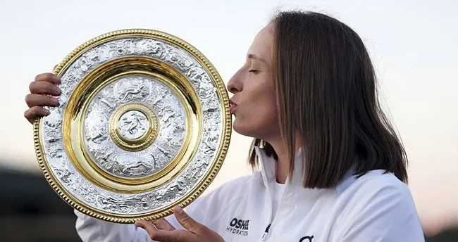 Wimbledon’da şampiyon Swiatek