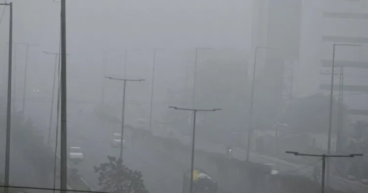 Pakistan’da yoğun sis art arda kazalara neden oldu: 9 ölü