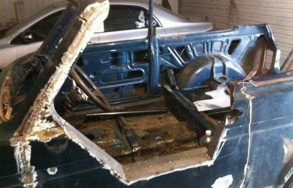 1000 liraya aldığı otomobili öyle bir hale getirdi ki