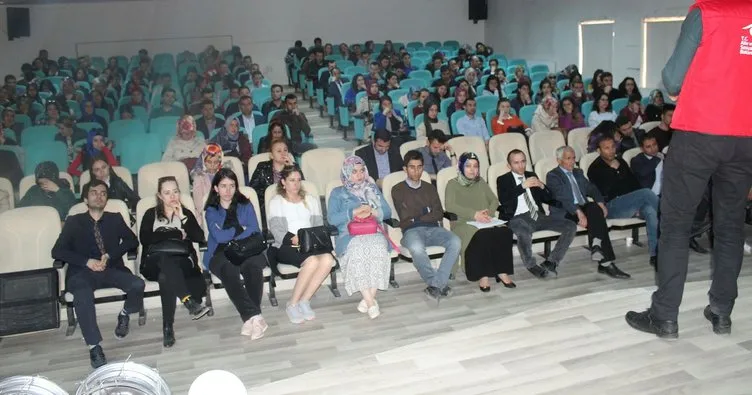 Muradiye’deki öğretmenlere seminer