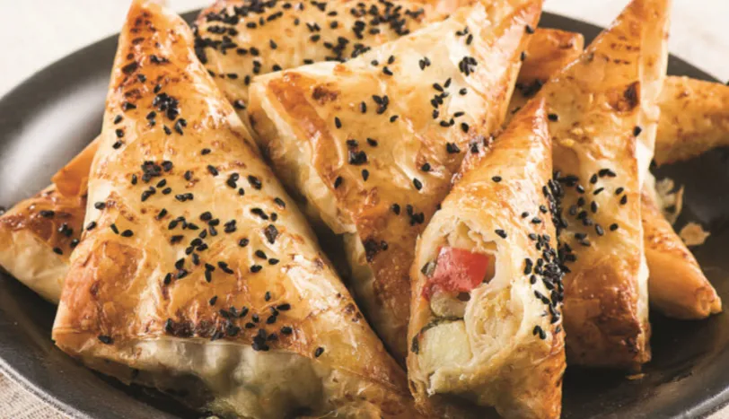 Baklava Yufkalı Sebzeli Börek Tarifi Tarifi BöreklerÇörekler ve