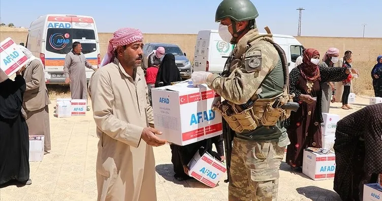 Mehmetçik, bölge insanına ‘umut’ oldu