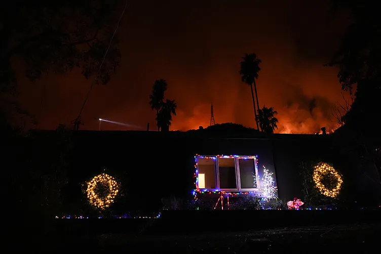 Los Angeles yangını Gazze’yi hatırlattı! Biden hükümetine İsrail eleştirisi: İHA yangın söndürme uçağına çarptı