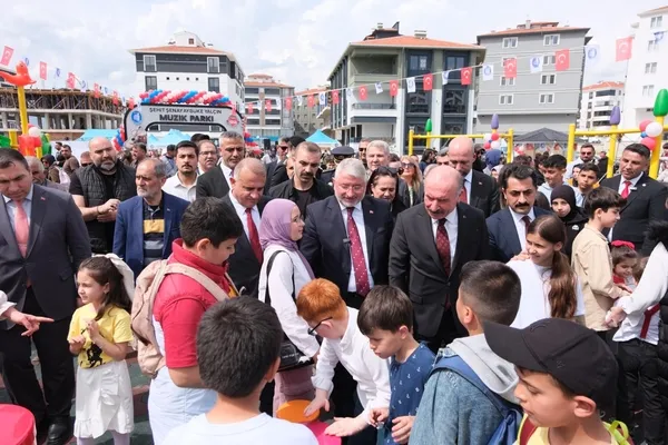 sehit-senay-aybuke-yalcin-muzik-temali-parki-acildi-1745421027984.jpg