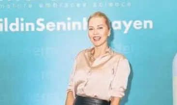 Davete ünlü akını