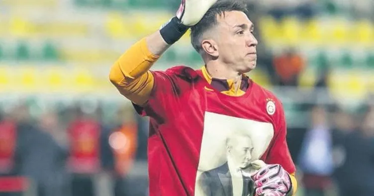 ‘Süper’ Muslera