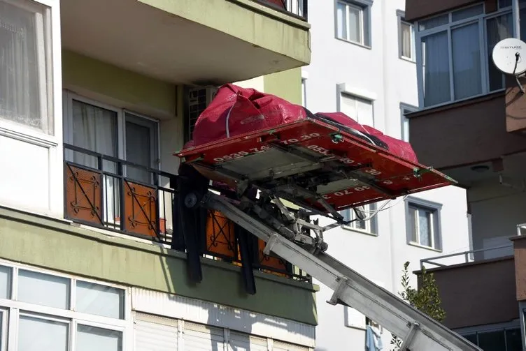 Son dakika haberi: İzmir'deki şiddetli depremin ardından vatandaşlar bölgeyi terk etti! Sessizlik hakim oldu