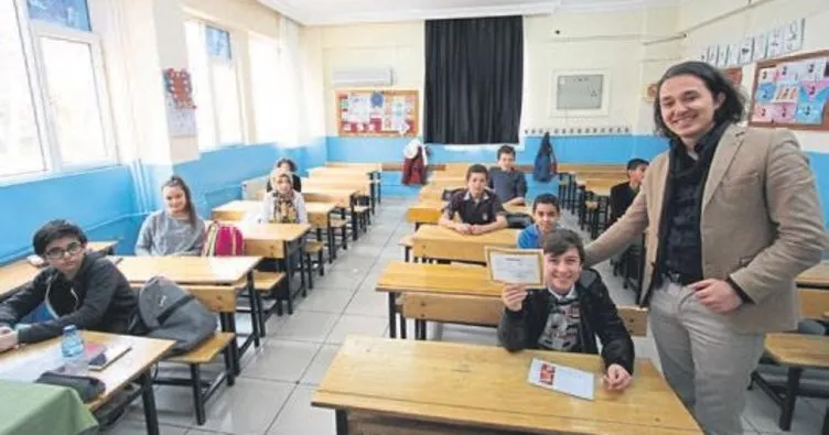 Gönüllüler Koleji Türkiye’ye örnek