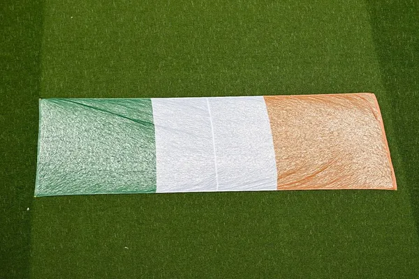 irlandali-futbolculardan-israil-maci-icin-protesto-soykirima-karsi-oynanacak-bir-mac-1790445279227.jpg