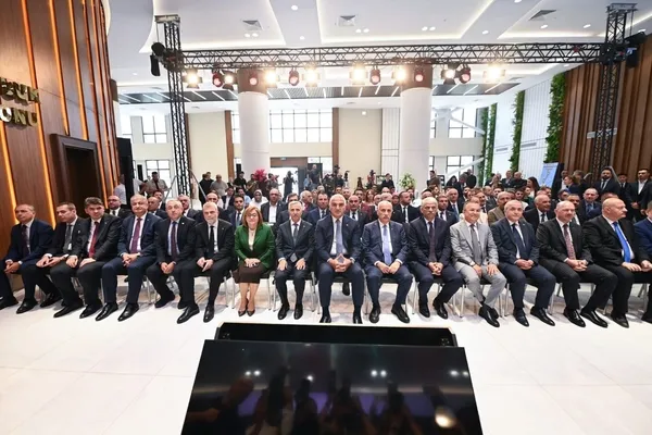 deprem-bolgesinde-kulturel-miras-icin-buyuk-ihya-seferberligi-11-ilde-377-eser-calisma-kapsamina-alindi-209u-t-1789572153665.jpeg