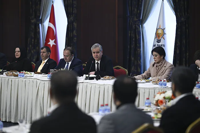 ak-partili-hasan-basri-yalcindan-ozgur-ozele-tepki-chp-destekcileri-bile-tavrindan-rahatsiz-1767706061031.jpg AK Partili Hasan Basri Yalçın'dan Özgür Özel'e tepki: CHP destekçileri bile tavrından rahatsız!
