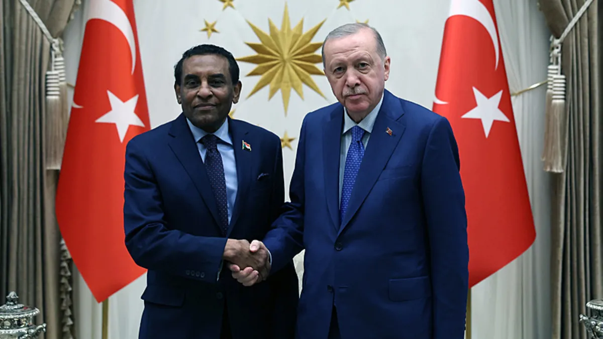 Başkan Erdoğan, Sudan Başbakanı Kamil İdris ile görüştü