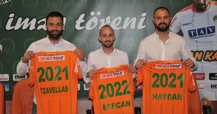 Alanyaspor’da 3 imza birden