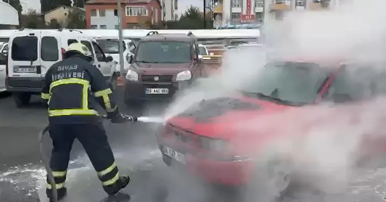Hastane otoparkında araç yangını