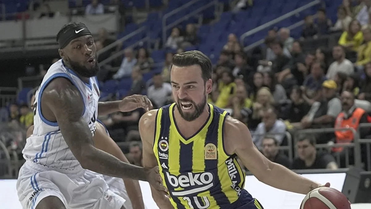 Fenerbahçe’nin kaptanı Melih Mahmutoğlu alkollü yakalandı! Ehliyetine el konuldu… – Galeri Fenerbahçe’nin kaptanı Melih Mahmutoğlu alkollü yakalandı! Ehliyetine el konuldu… – Galeri