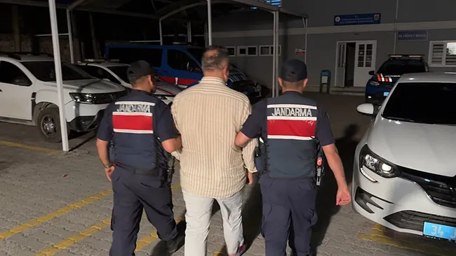 masak-raporu-ortaya-cikti-cem-kucukun-para-trafigi-soke-etti-5-milyon-tllik-izaha-muhtac-islem-1787674287758.jpeg MASAK raporu ortaya çıktı! Cem Küçük'ün para trafiği şoke etti: 5 milyon TL'lik