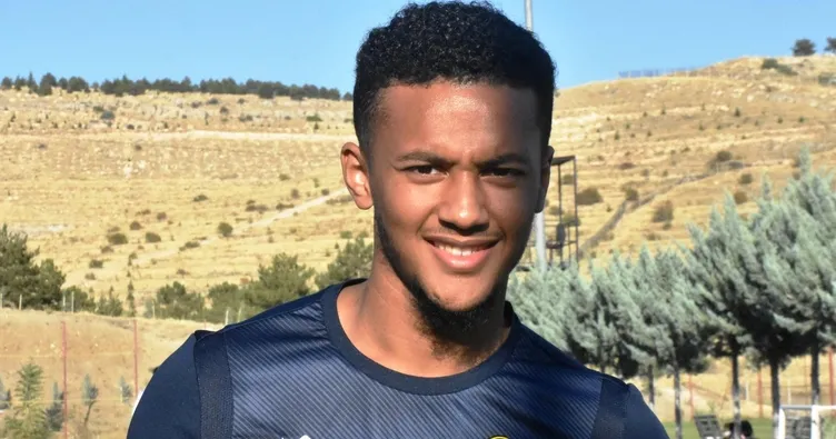 Mounir Chouiar Başakşehir’de!