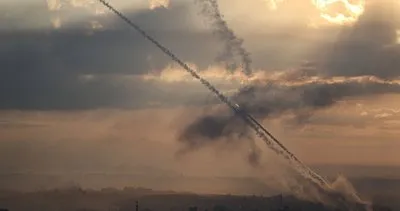 İSRAİL GAZZE SON DAKİKA: Hamas ’Aksa Tufanı’ Operasyonu başlattı! İsrail ’Savaş durumu’ alarmı verdi! İşte son durum