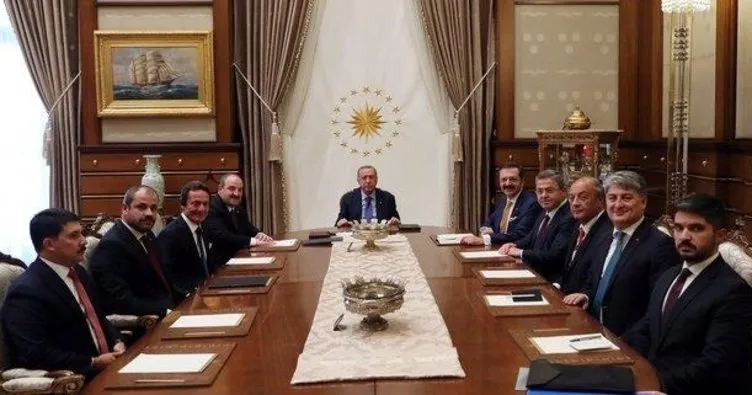 Başkan Erdoğan, Türkiye’nin Otomobili Girişim Grubu temsilcilerini kabul etti