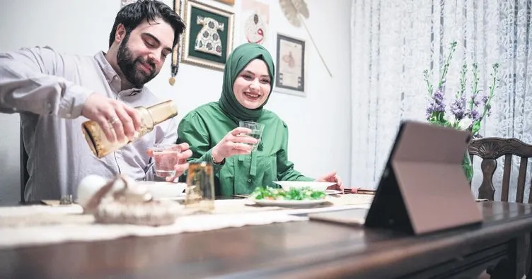 Ramazan’da misafirlik yerine videolu görüşme