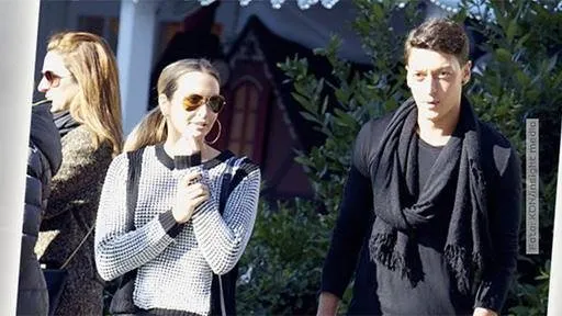 Mesut Özil’in yeni aşkı