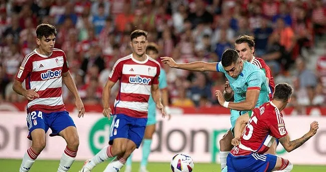 Barcelona 2 kez geriye düştüğü maçta Granada ile 2-2 berabere kaldı Barcelona 2 kez geriye düştüğü maçta Granada ile 2-2 berabere kaldı