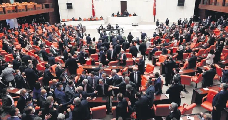 Vekillikleri düşürüldü