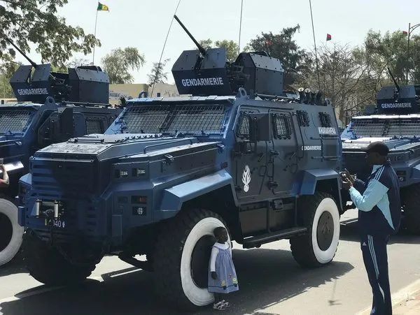 Türk zırhlıları Ejder Yalçın ve Ejder Toma Senegal'de gösterildi