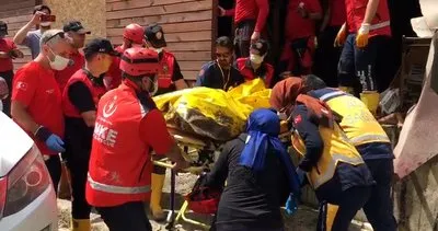 Jandarma Arama Kurtarma ekipleri sel felaketin yaşandığı bölgede bir kişinin cansız bedenine ulaştı