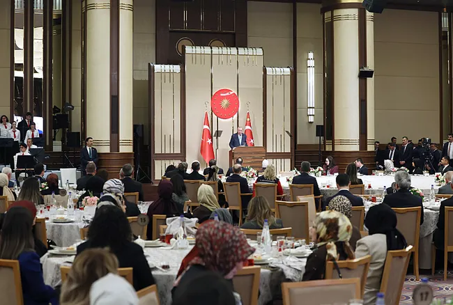 baskan-erdogan-canakkale-zaferler-silsilesinin-altin-halkasidir-1773860960892.jpg Başkan Erdoğan: Çanakkale zaferler silsilesinin altın halkasıdır