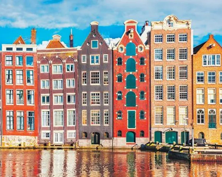 Kanallar arasında bir masal Amsterdam