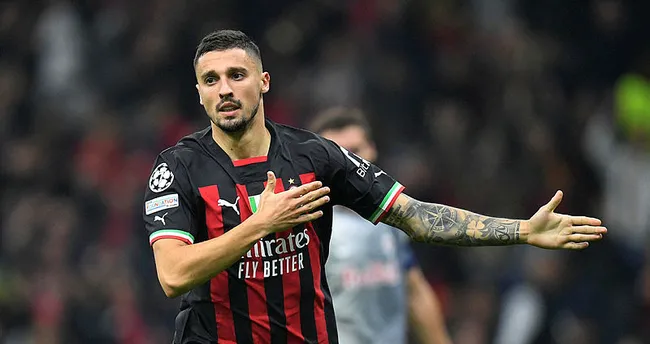 Son dakika haberi: Milan'a Rade Krunic'ten kötü haber! Fenerbahçe çok istemişti...