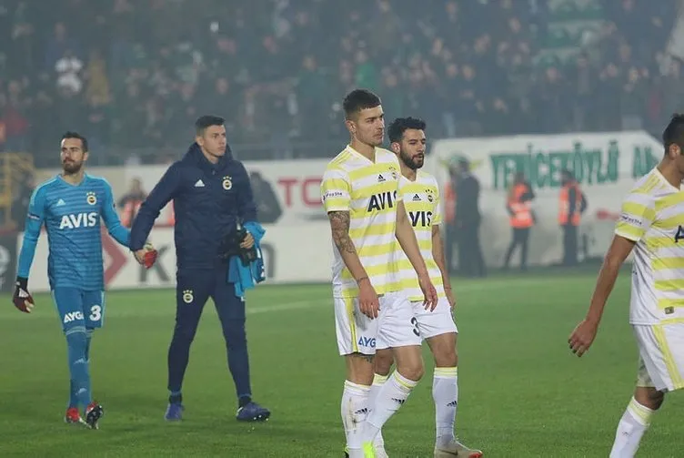Fenerbahçe’de futbolcular isyan etti! İşte ayrılma kararı veren isimler...