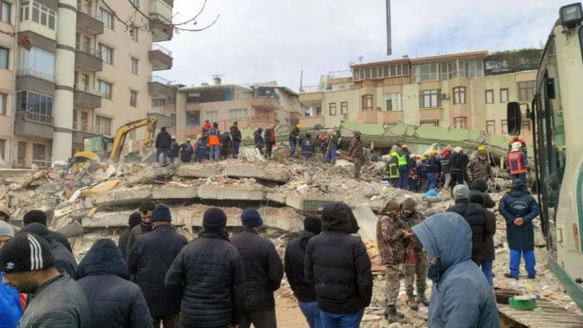 6 Şubat Depremi’nde yıkılan Hakimbey Apartmanı’nda 78 kişi hayatını kaybetmişti… O davada karar açıklandı! 6 Şubat Depremi’nde yıkılan Hakimbey Apartmanı’nda 78 kişi hayatını kaybetmişti… O davada karar açıklandı!