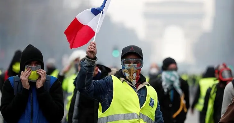Sarı yeleklilerin gösterileri Fransa’yı sarstı