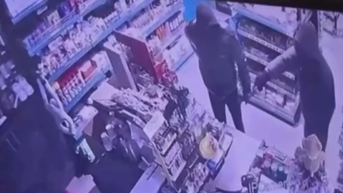 Konya’da akaryakıt istasyonunda silahlı soygun: 3 gözaltı! Konya’da akaryakıt istasyonunda silahlı soygun: 3 gözaltı!