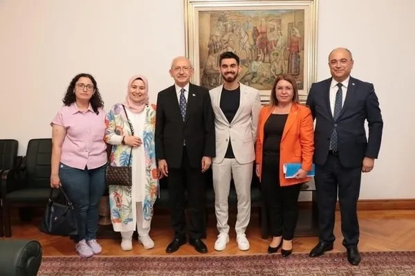 CHP lideri Kılıçdaroğlu makamında ağırlamıştı! Fransa’daki FETÖ eyleminde ortaya çıktı