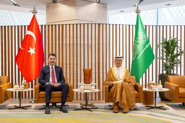 bakan-kurumdan-riyadda-kritik-enerji-diplomasisi-cop31-ve-35e-35-hedefi-masaya-yatirildi-1783586757632.jpg