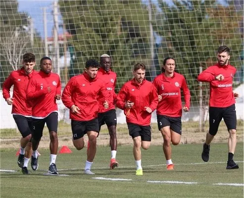 Antalyaspor, Beşiktaş hazırlıklarını sürdürdü