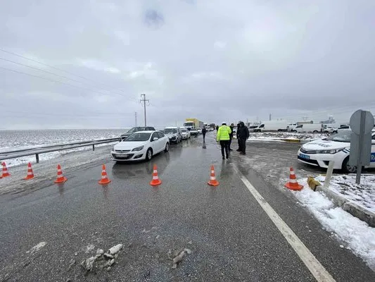 Konya’da ulaşıma kar engeli