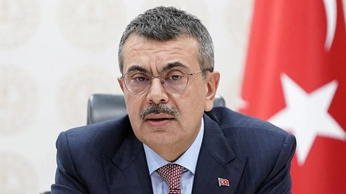 Bakan Tekin'den kazada hayatını kaybeden öğretmenler için taziye mesajı