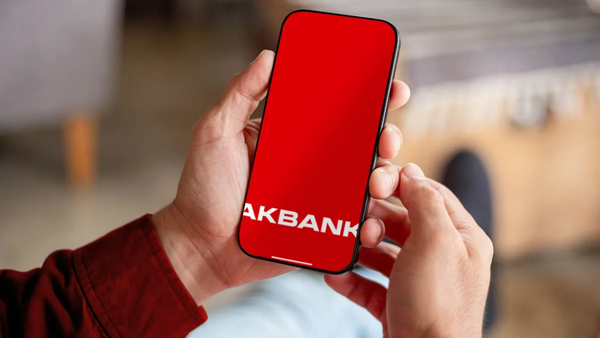 Akbank neden açılmıyor, mobil ne zaman düzelecek? Bankadan açıklama geldi!