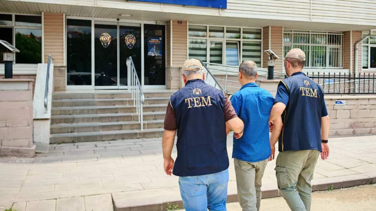 FETÖ’den hükümlü eski askeri personel yakalandı FETÖ’den hükümlü eski askeri personel yakalandı