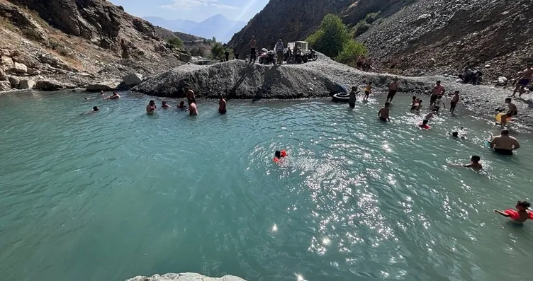 40 derece sıcaklık bunalttı, çareyi orada...