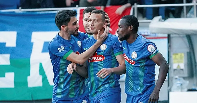 Çaykur Rizespor, 5 gollü maçta Başakşehir’i yıktı!