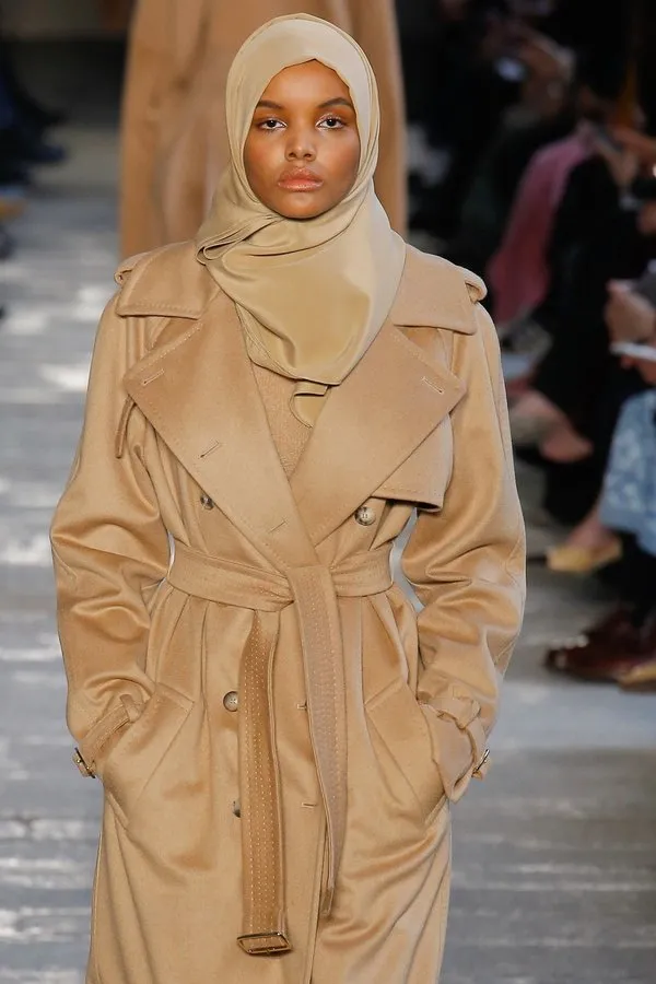 Mülteci kampından podyumlara dünyanın top tesettür modeli: Halima Aden
