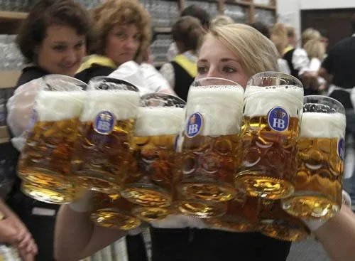 Bira su gibi aktı