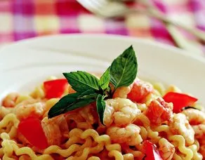 Karidesli Burgu Spagetti