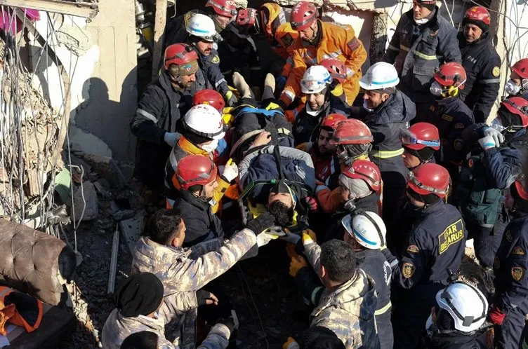 SON DAKİKA: Kahramanmaraş’ta 202. saatte mucize! Deprem enkazından 4 can çıkarıldı!